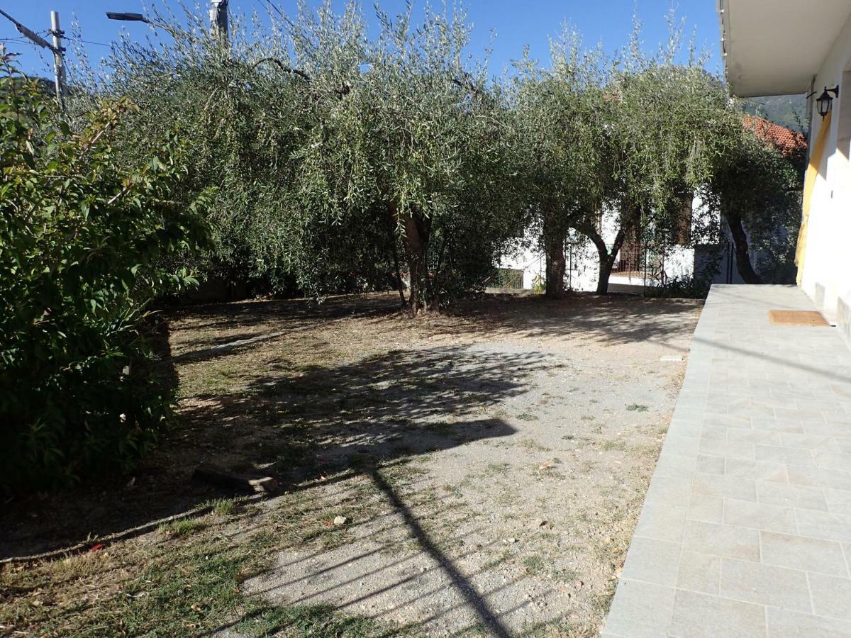 Giustenice Casetta Tra Gli Ulivi Vicina Al Mare מראה חיצוני תמונה